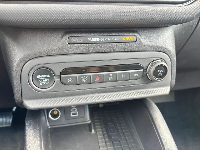2025 Ford Bronco 6th Gen - Image 18 of 31