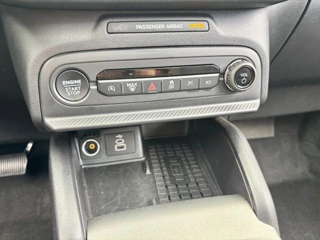 2025 Ford Bronco 6th Gen - Image 15 of 20