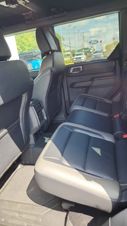 2025 Ford Bronco 6th Gen - Image 7 of 10