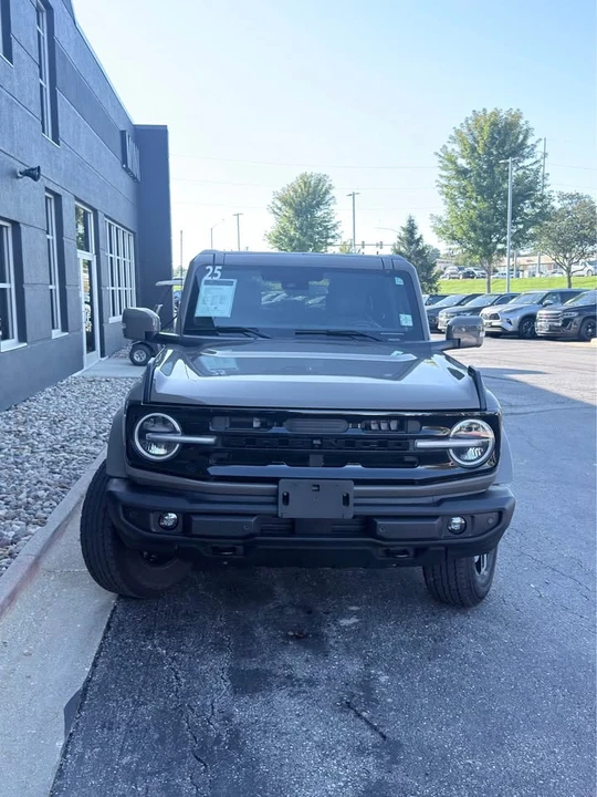 2025 Ford Bronco 6th Gen - Image 2 of 20