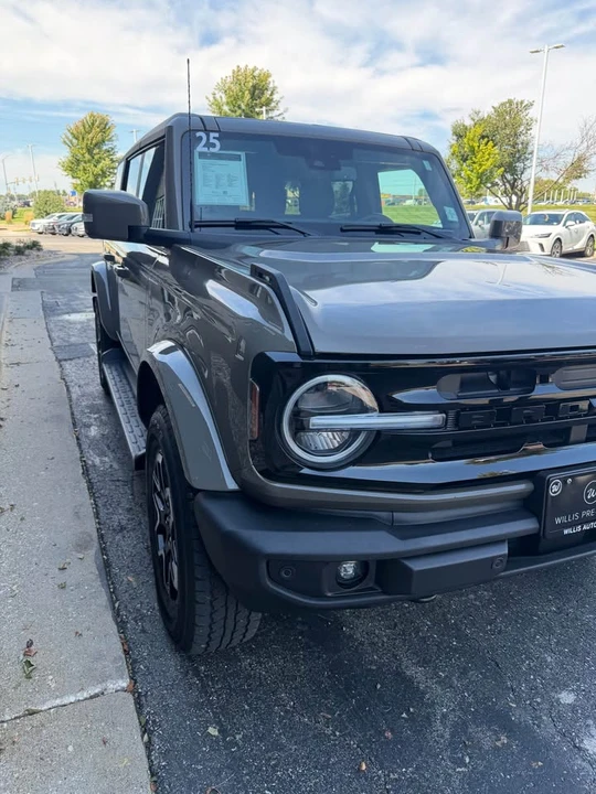 2025 Ford Bronco 6th Gen - Image 2 of 15
