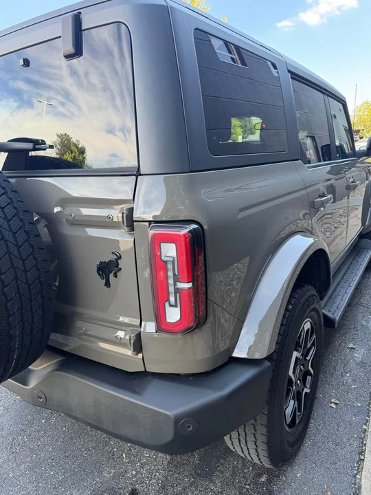 2025 Ford Bronco 6th Gen - Image 3 of 15