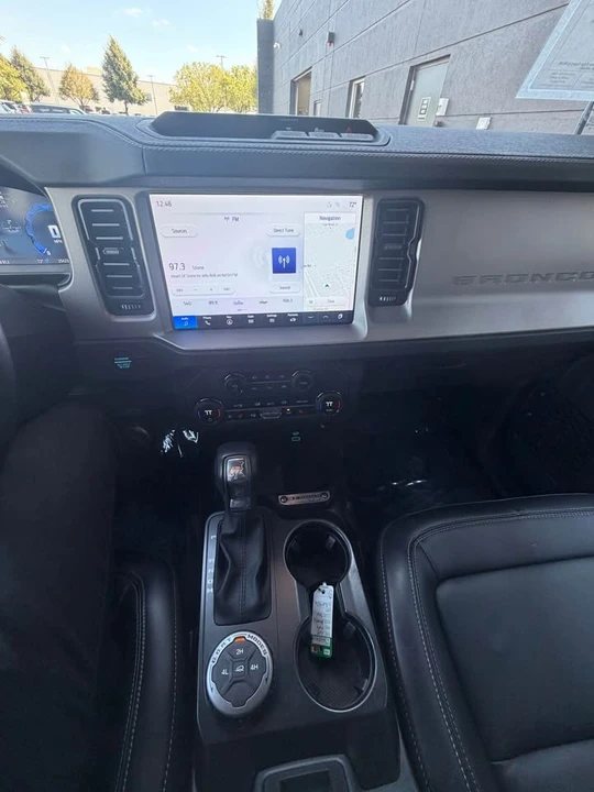 2025 Ford Bronco 6th Gen - Image 12 of 15