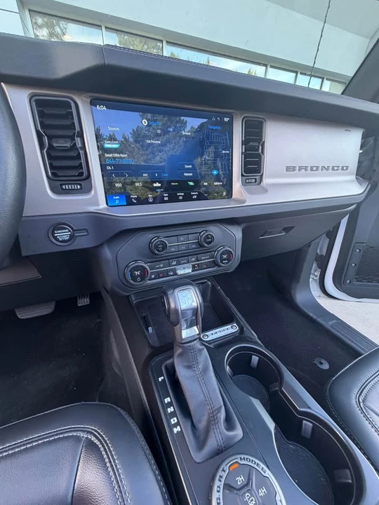 2025 Ford Bronco 6th Gen - Image 9 of 12