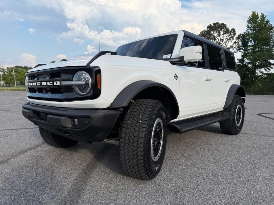2025 Ford Bronco 6th Gen - Image 17 of 18