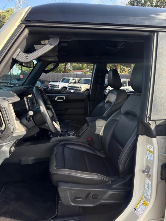 2025 Ford Bronco 6th Gen - Image 10 of 11