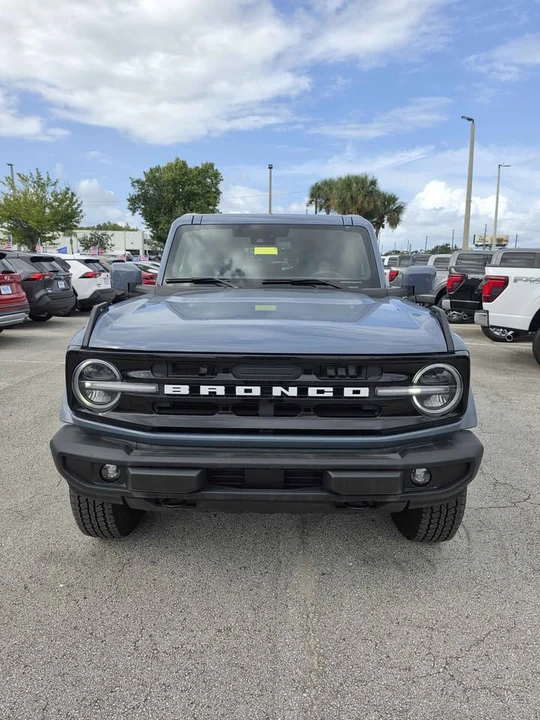 2025 Ford Bronco 6th Gen - Image 8 of 15