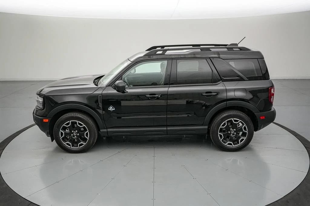 2025 Ford Bronco 6th Gen - Image 8 of 30