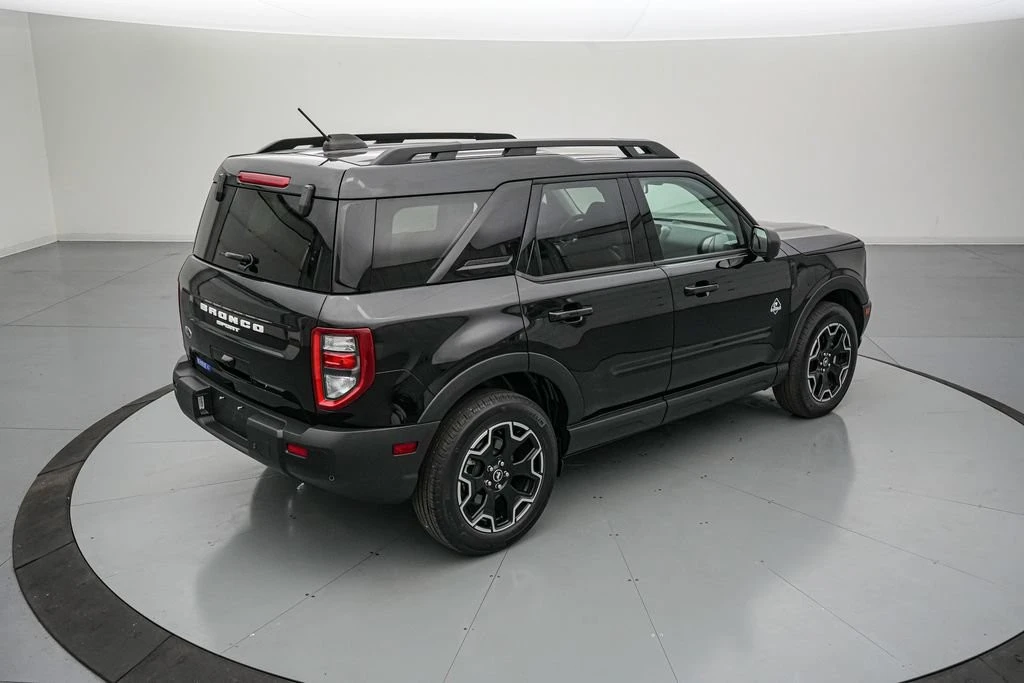 2025 Ford Bronco 6th Gen - Image 5 of 30