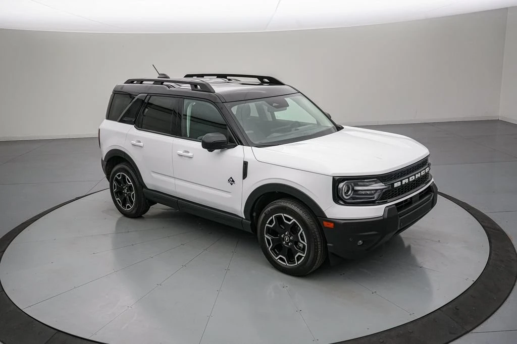 2025 Ford Bronco 6th Gen - Image 2 of 31