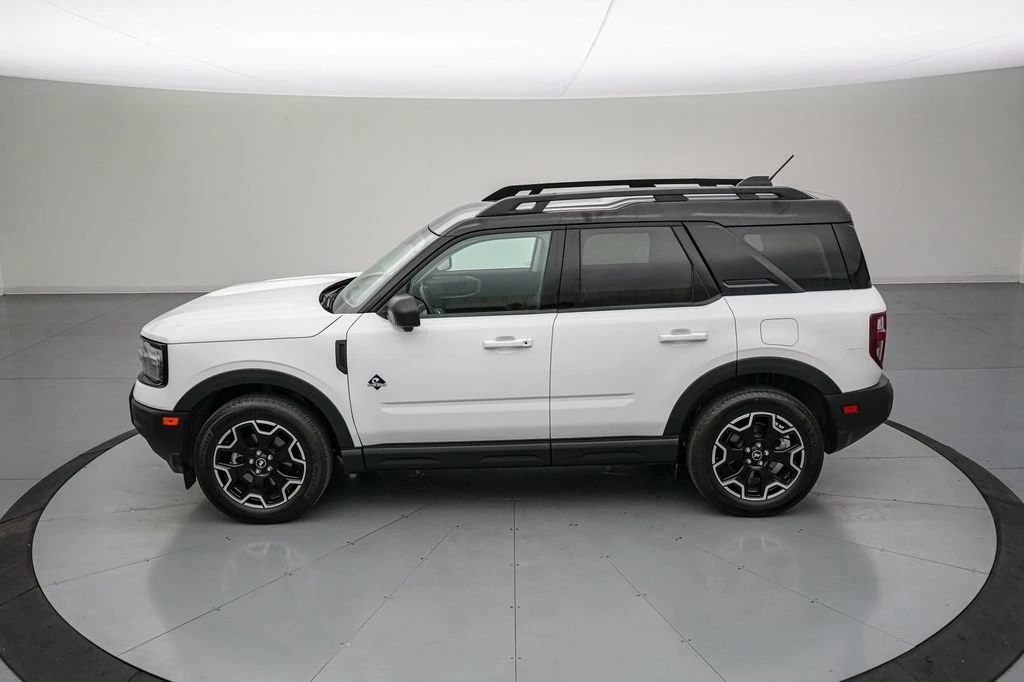 2025 Ford Bronco 6th Gen - Image 8 of 31