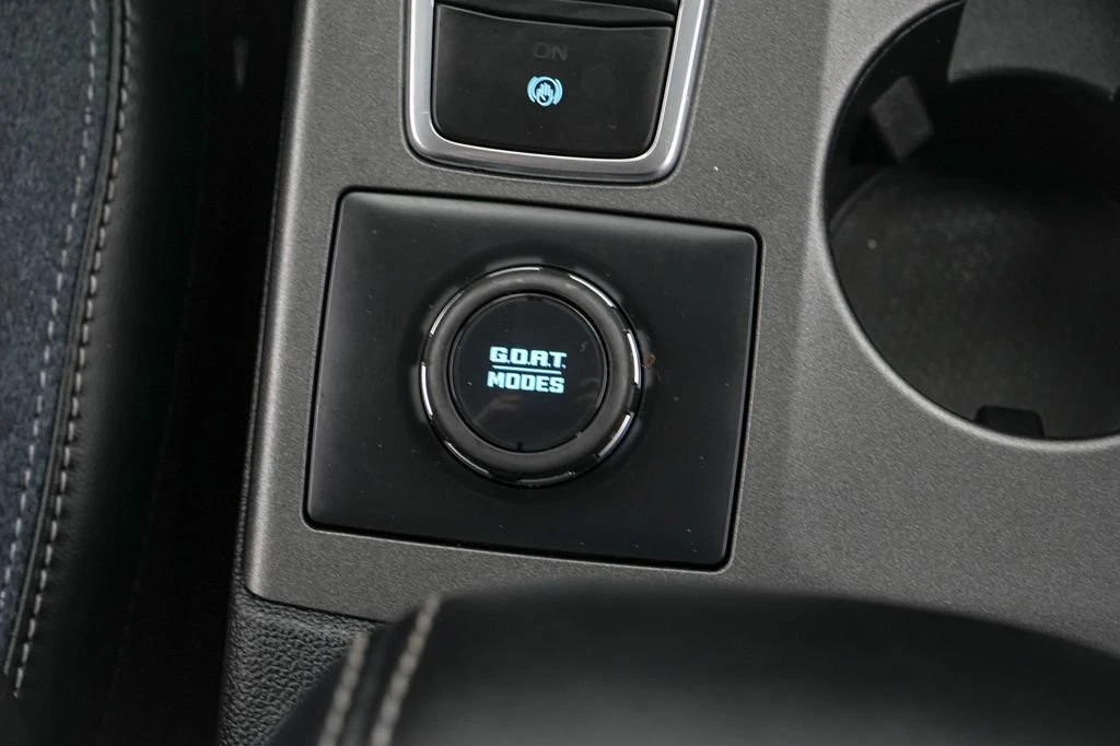 2025 Ford Bronco 6th Gen - Image 18 of 31