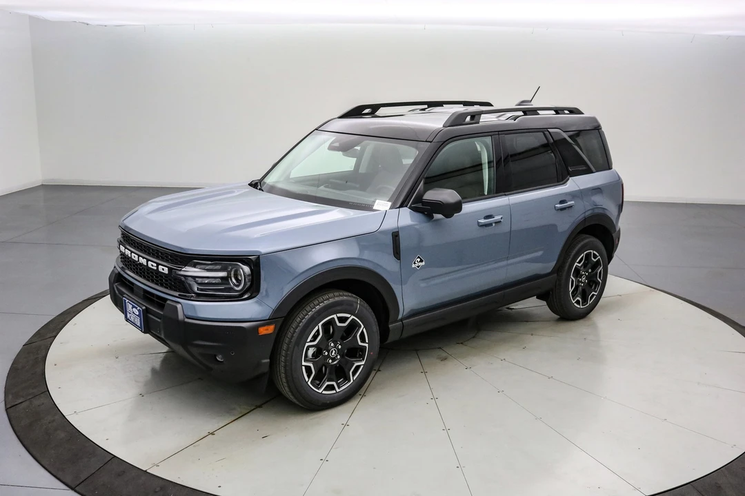 2025 Ford Bronco 6th Gen - Image 9 of 21