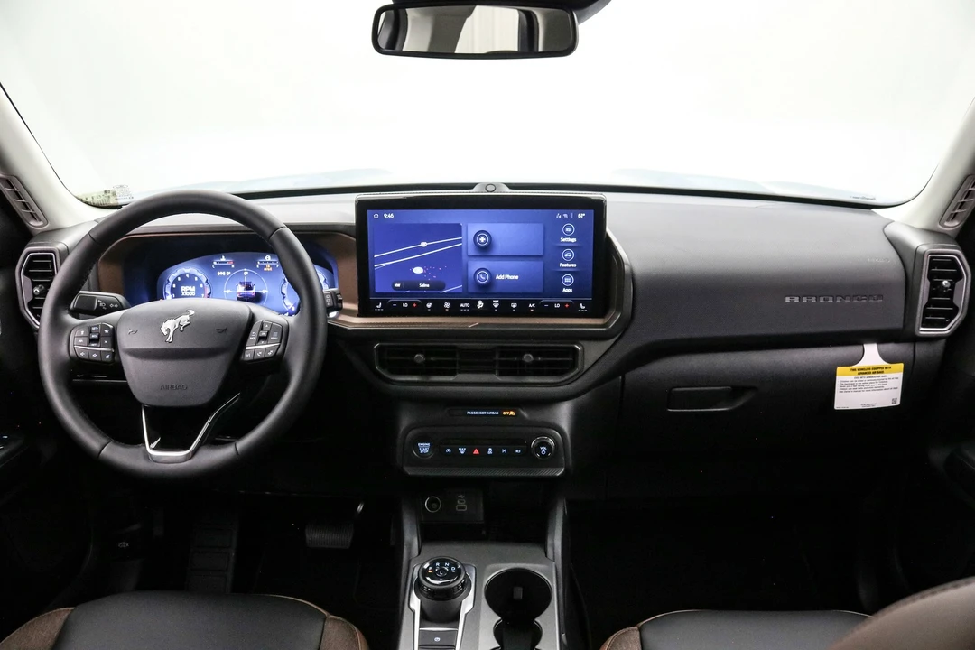 2025 Ford Bronco 6th Gen - Image 16 of 21