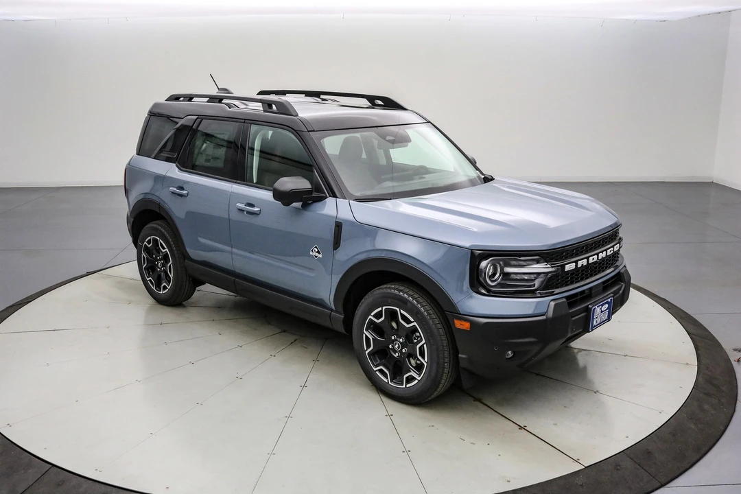 2025 Ford Bronco 6th Gen - Image 2 of 21