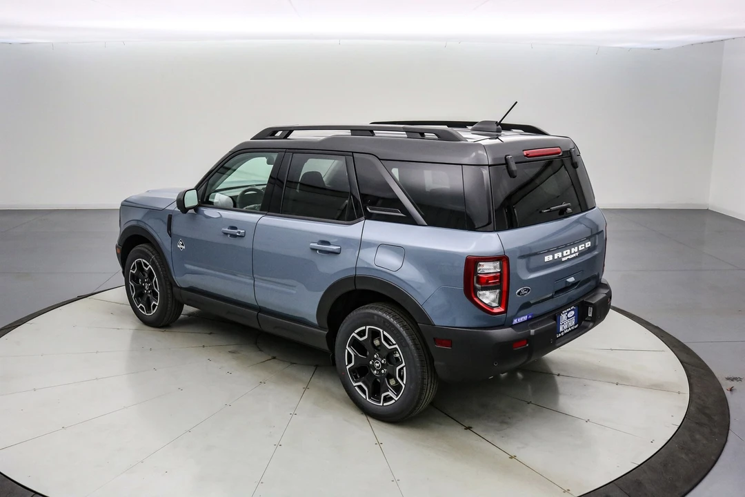 2025 Ford Bronco 6th Gen - Image 7 of 21