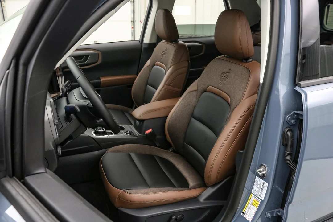 2025 Ford Bronco 6th Gen - Image 13 of 21