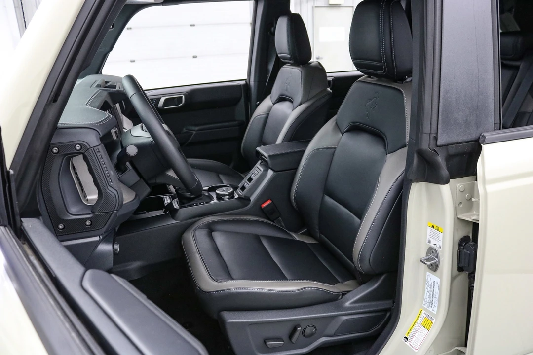 2025 Ford Bronco 6th Gen - Image 13 of 21