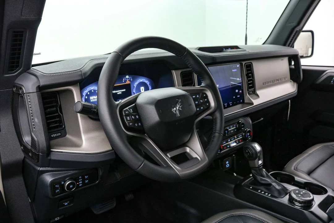 2025 Ford Bronco 6th Gen - Image 14 of 21