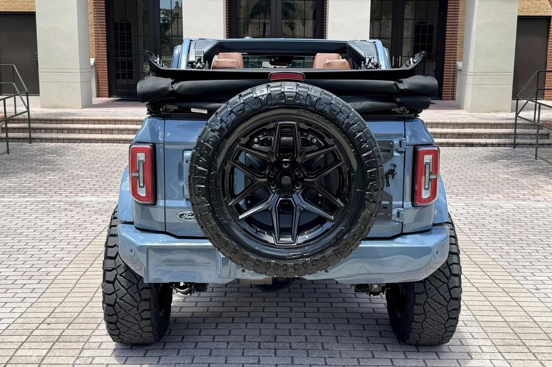 2025 Ford Bronco 6th Gen - Image 16 of 21
