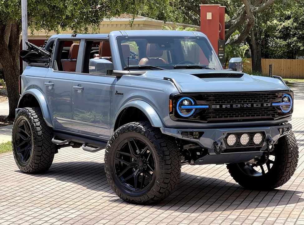 2025 Ford Bronco 6th Gen - Image 5 of 21