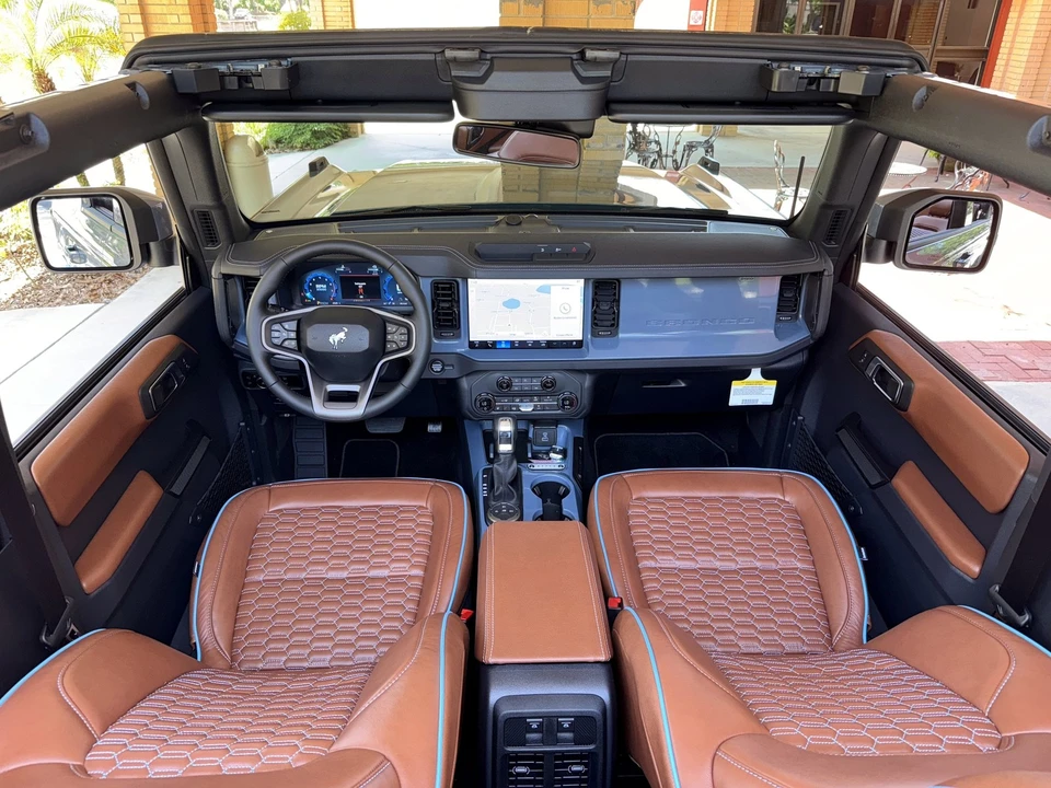 2025 Ford Bronco 6th Gen - Image 9 of 21