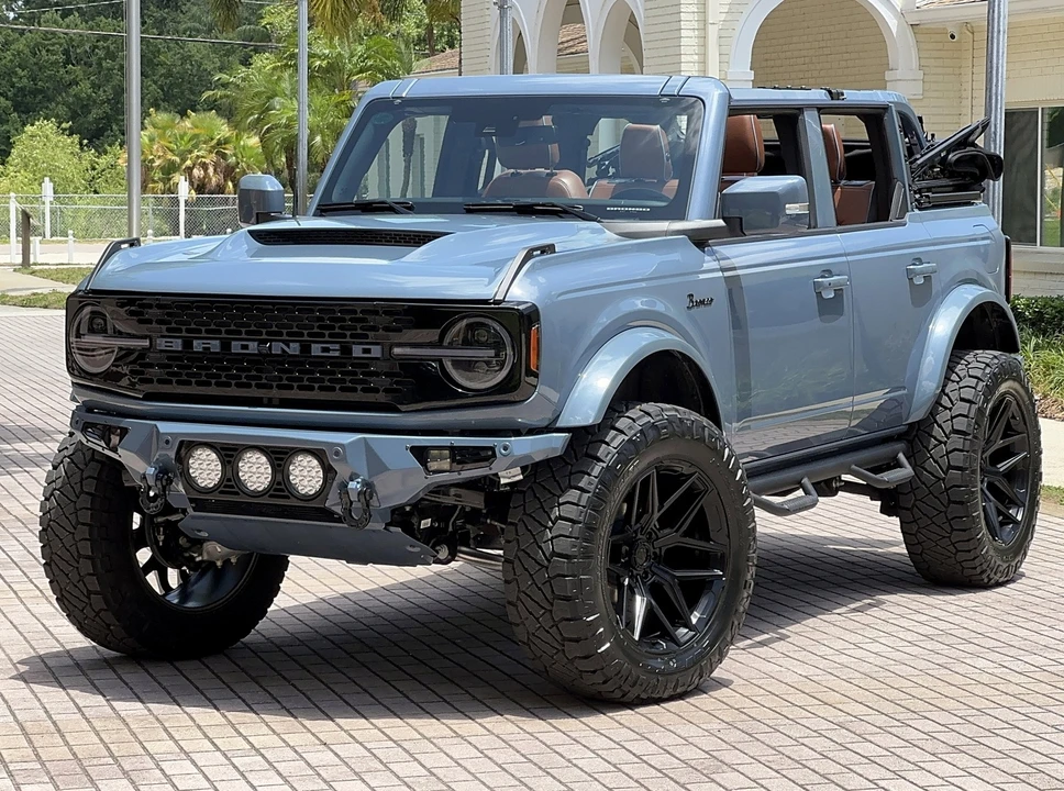 2025 Ford Bronco 6th Gen - Image 4 of 21