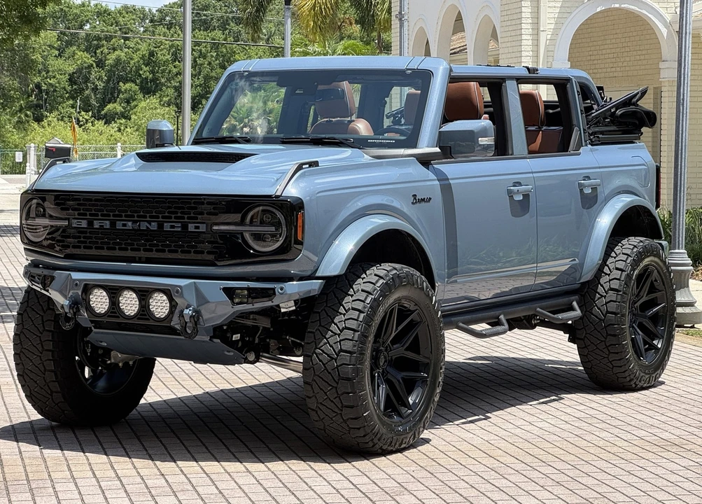 2025 Ford Bronco 6th Gen - Image 6 of 21