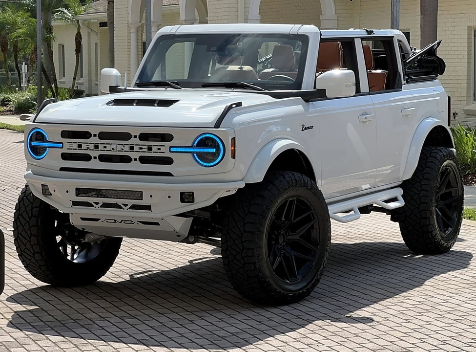 2025 Ford Bronco 6th Gen - Image 12 of 21