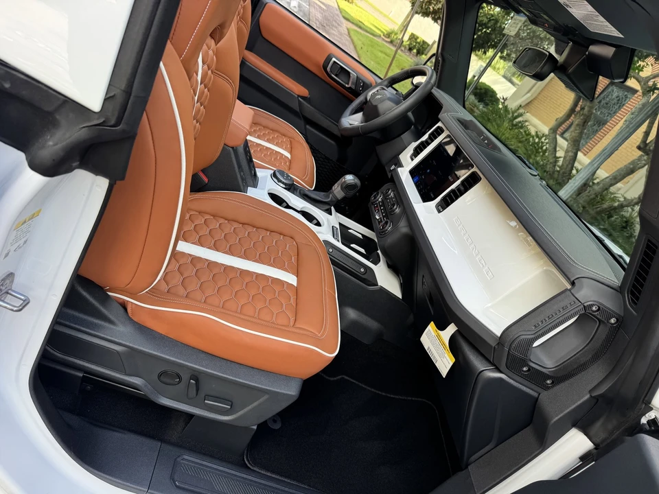 2025 Ford Bronco 6th Gen - Image 21 of 21