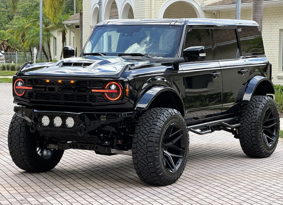 2025 Ford Bronco 6th Gen - Image 4 of 21