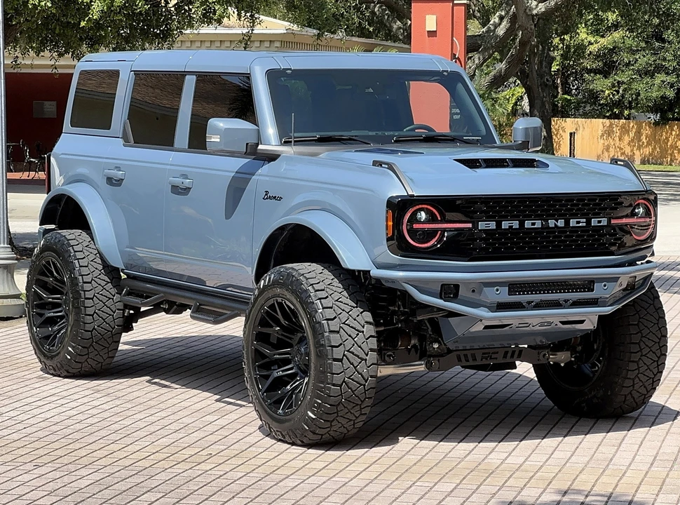 2025 Ford Bronco 6th Gen - Image 8 of 21