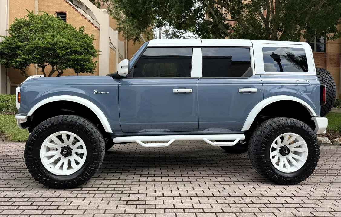 2025 Ford Bronco 6th Gen - Image 6 of 21