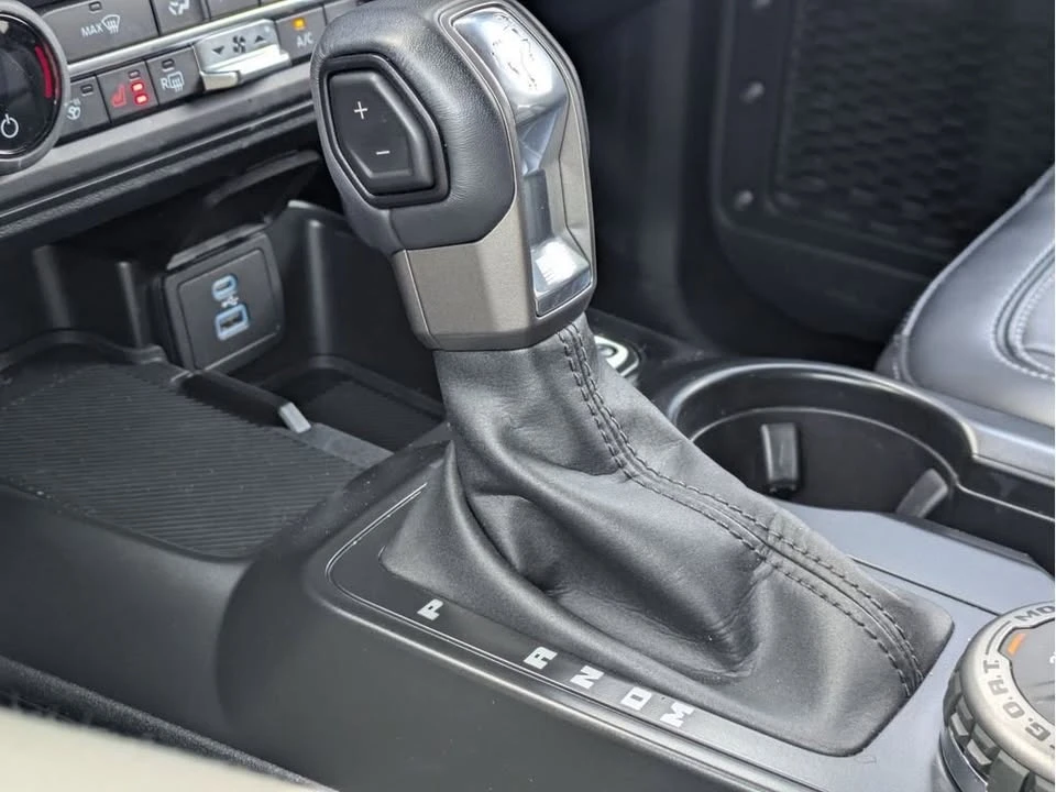2025 Ford Bronco 6th Gen - Image 14 of 20