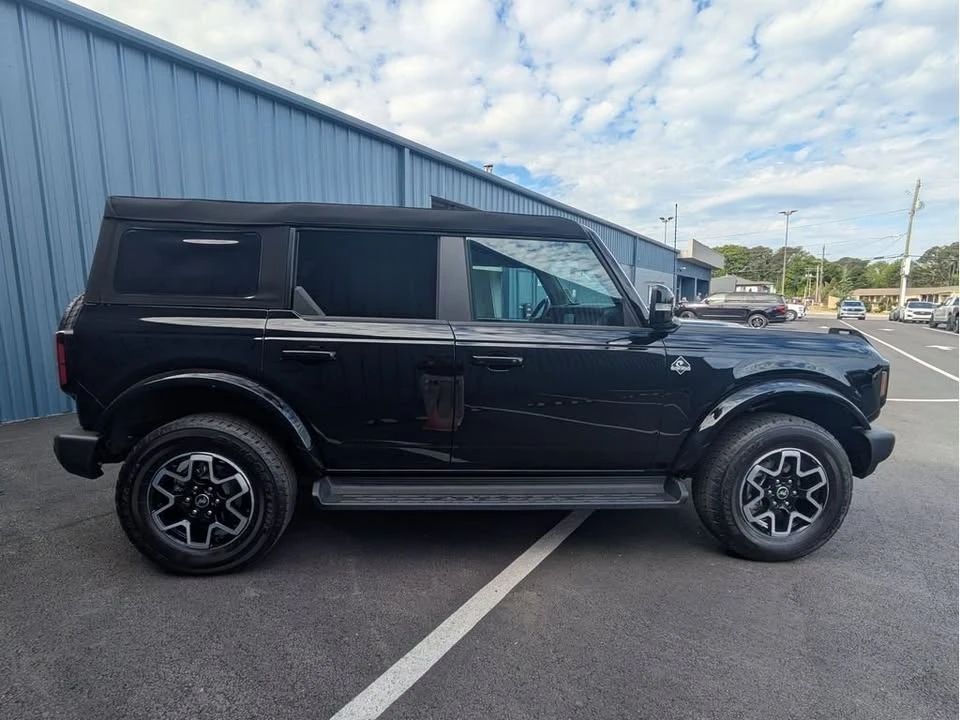 2025 Ford Bronco 6th Gen - Image 4 of 20