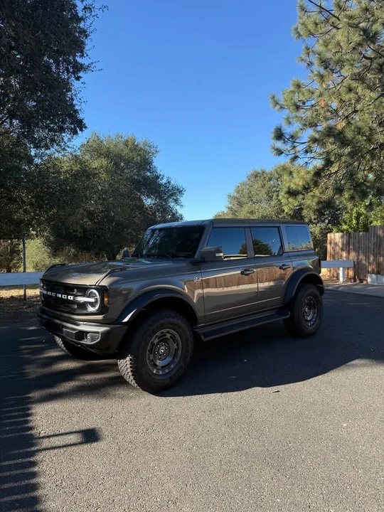 2025 Ford Bronco 6th Gen - Image 2 of 11