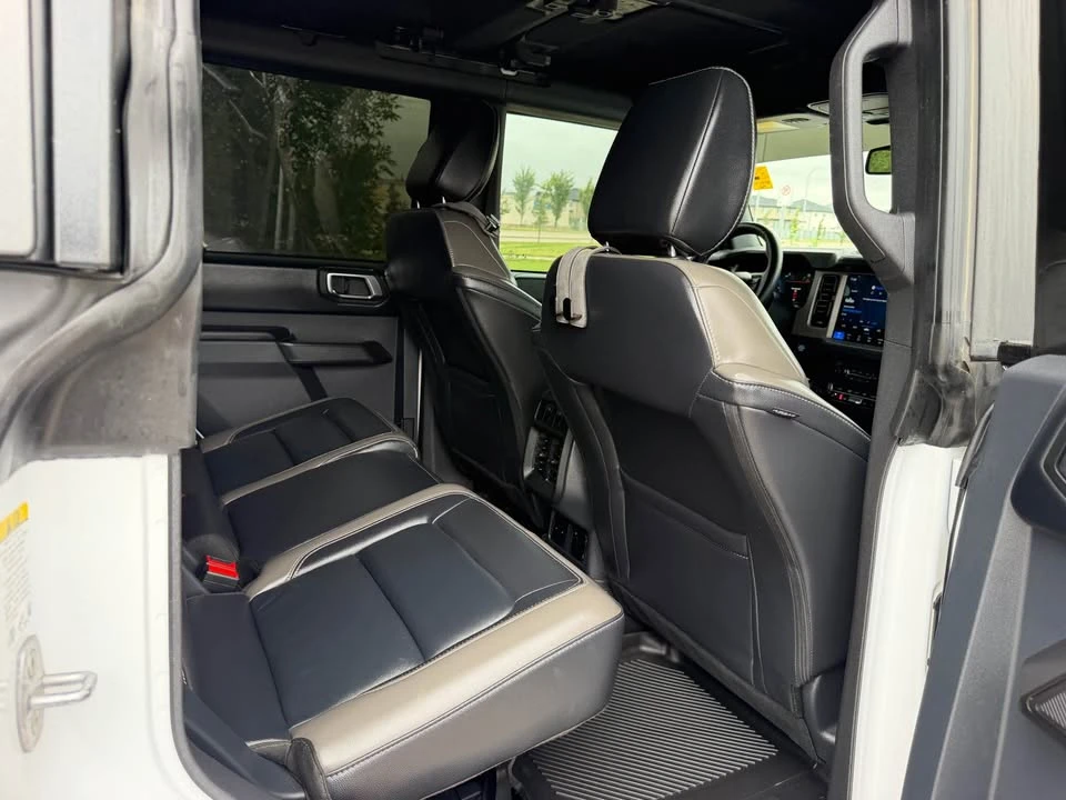 2025 Ford Bronco 6th Gen - Image 18 of 19