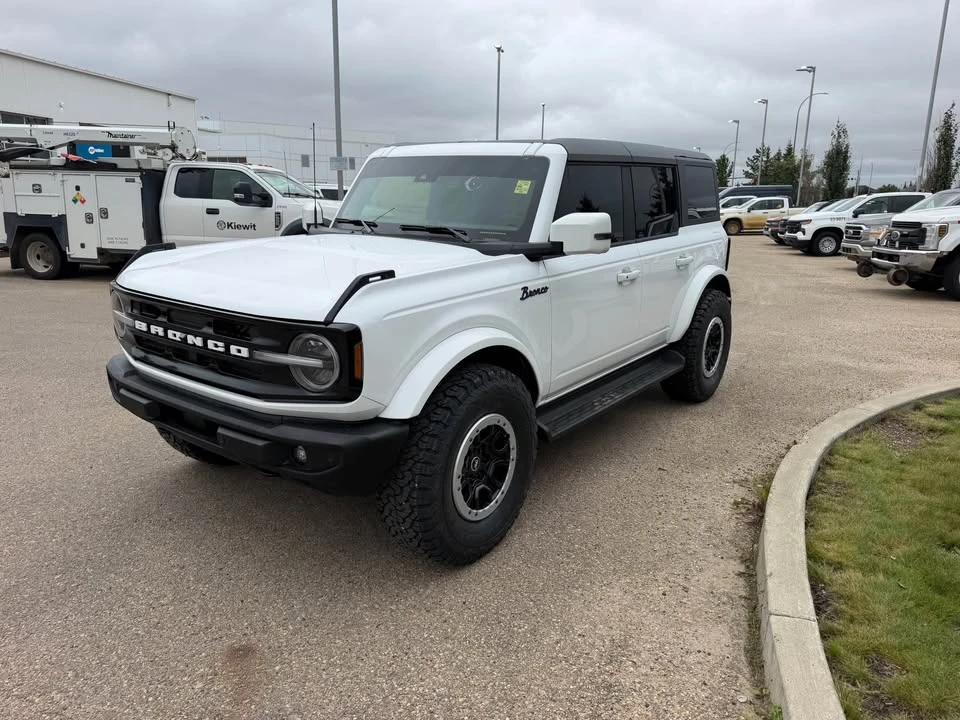 2025 Ford Bronco 6th Gen - Image 8 of 19