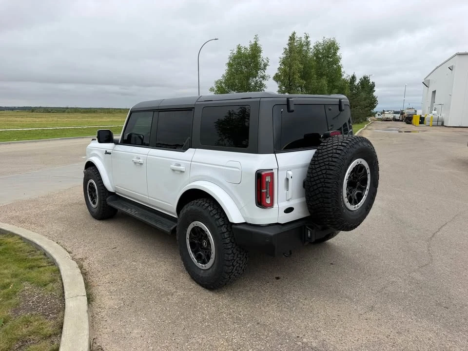 2025 Ford Bronco 6th Gen - Image 2 of 19