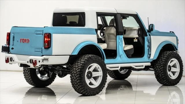 2025 Ford Bronco 6th Gen - Image 9 of 21