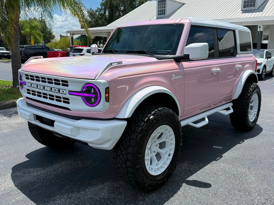 2025 Ford Bronco 6th Gen - Image 4 of 12