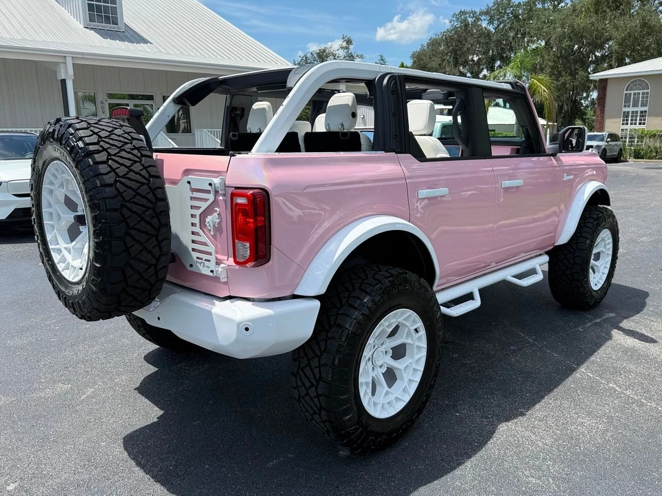 2025 Ford Bronco 6th Gen - Image 12 of 12