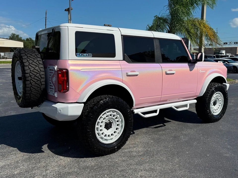 2025 Ford Bronco 6th Gen - Image 8 of 12