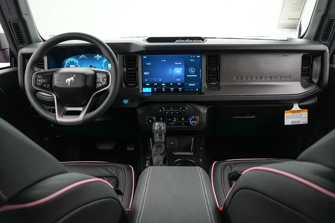 2025 Ford Bronco 6th Gen - Image 20 of 21