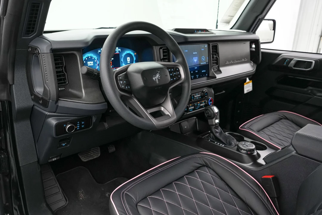 2025 Ford Bronco 6th Gen - Image 18 of 21