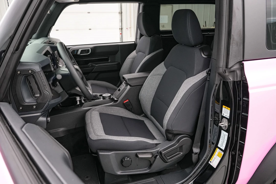2025 Ford Bronco 6th Gen - Image 17 of 21