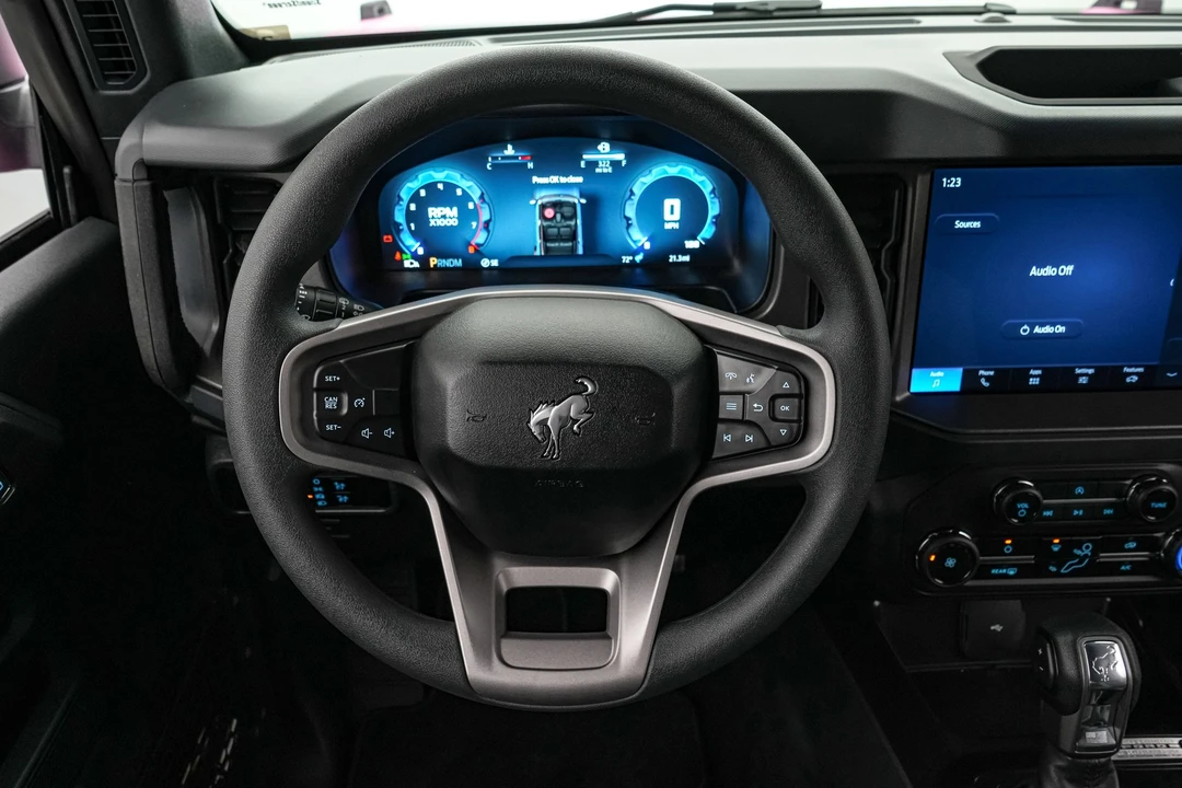 2025 Ford Bronco 6th Gen - Image 19 of 21