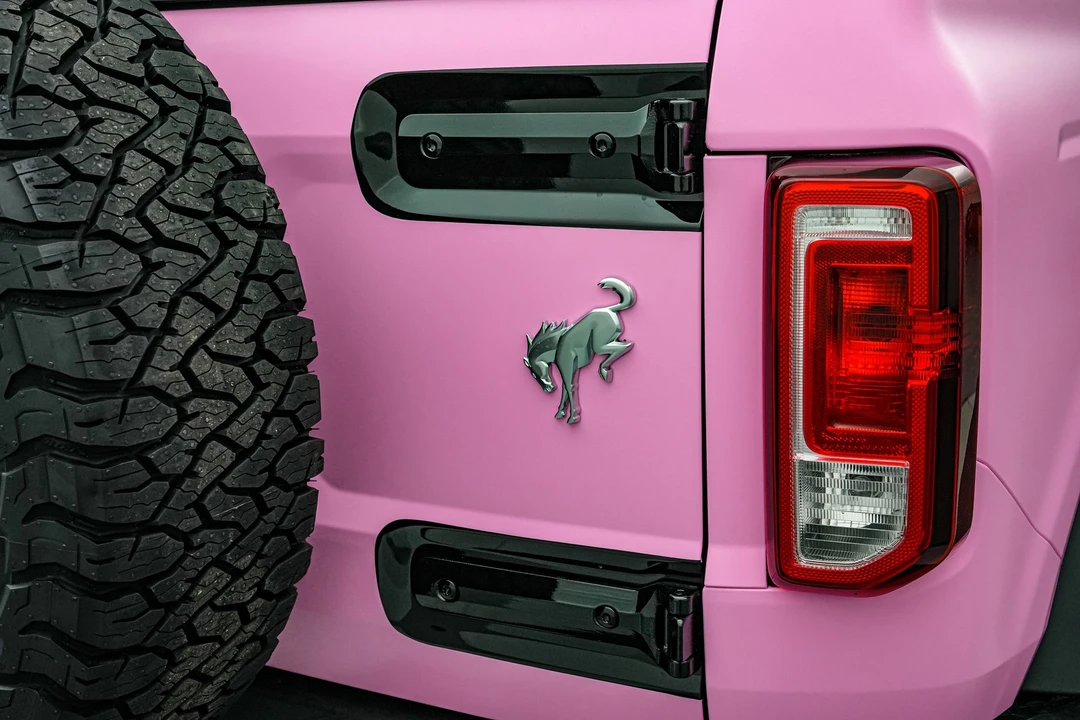 2025 Ford Bronco 6th Gen - Image 16 of 21