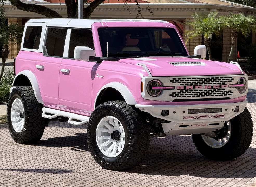 2025 Ford Bronco 6th Gen - Image 4 of 21