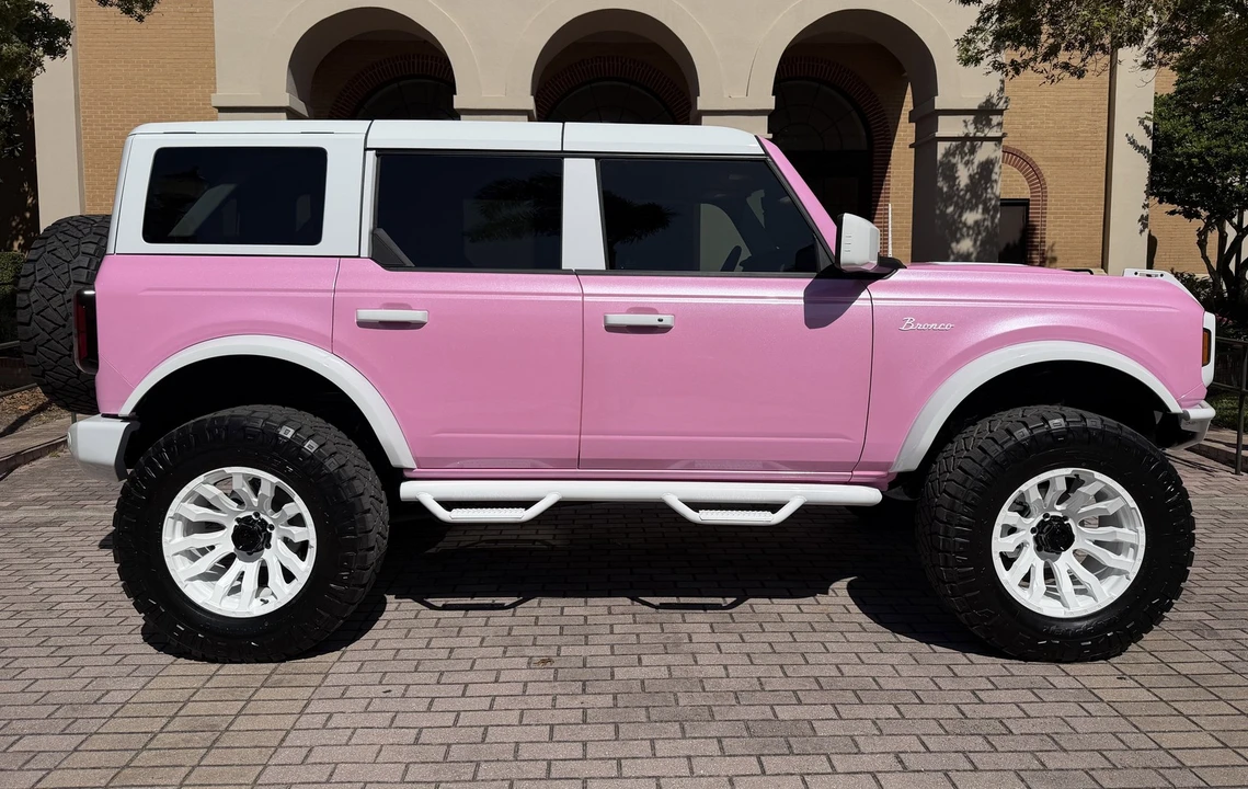 2025 Ford Bronco 6th Gen - Image 5 of 21